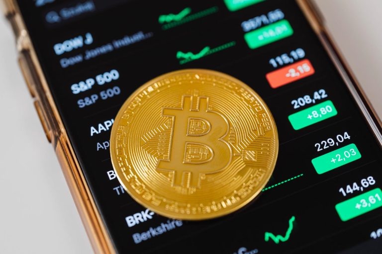 is it better to buy bitcoin or stocks